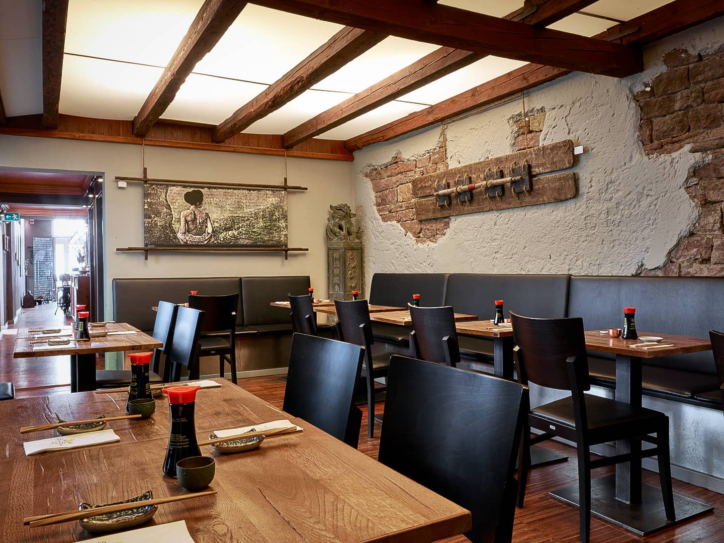 Gastraum der SameSame Sushibar
